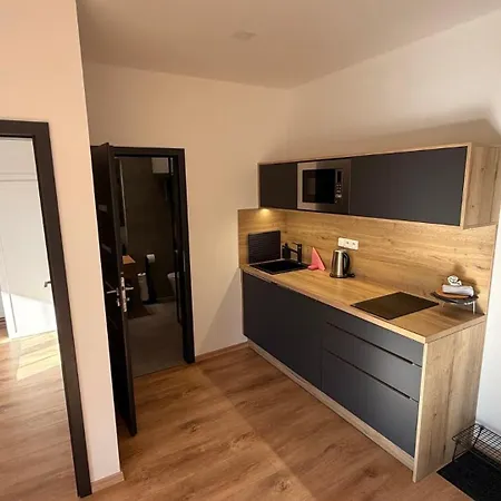 Pod Strazi Apartman *